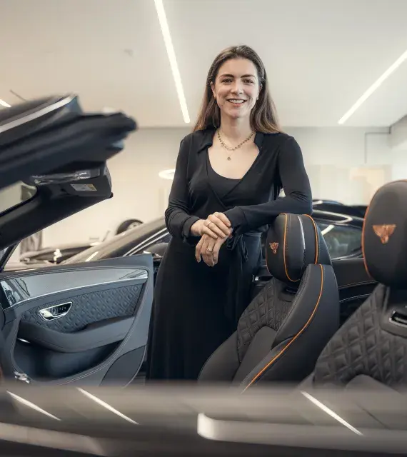 Portretfoto Anouk van Houwelingen - van Splunteren Bentley Rotterdam