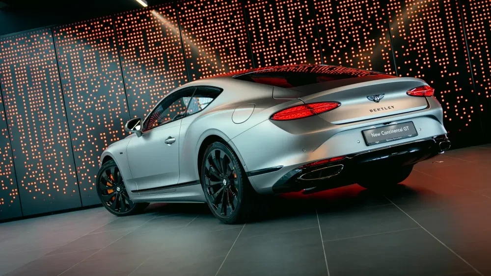 Bentley Rotterdam - Continental GT 3.4 achteraanzicht