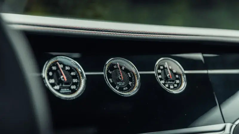 bentley klok